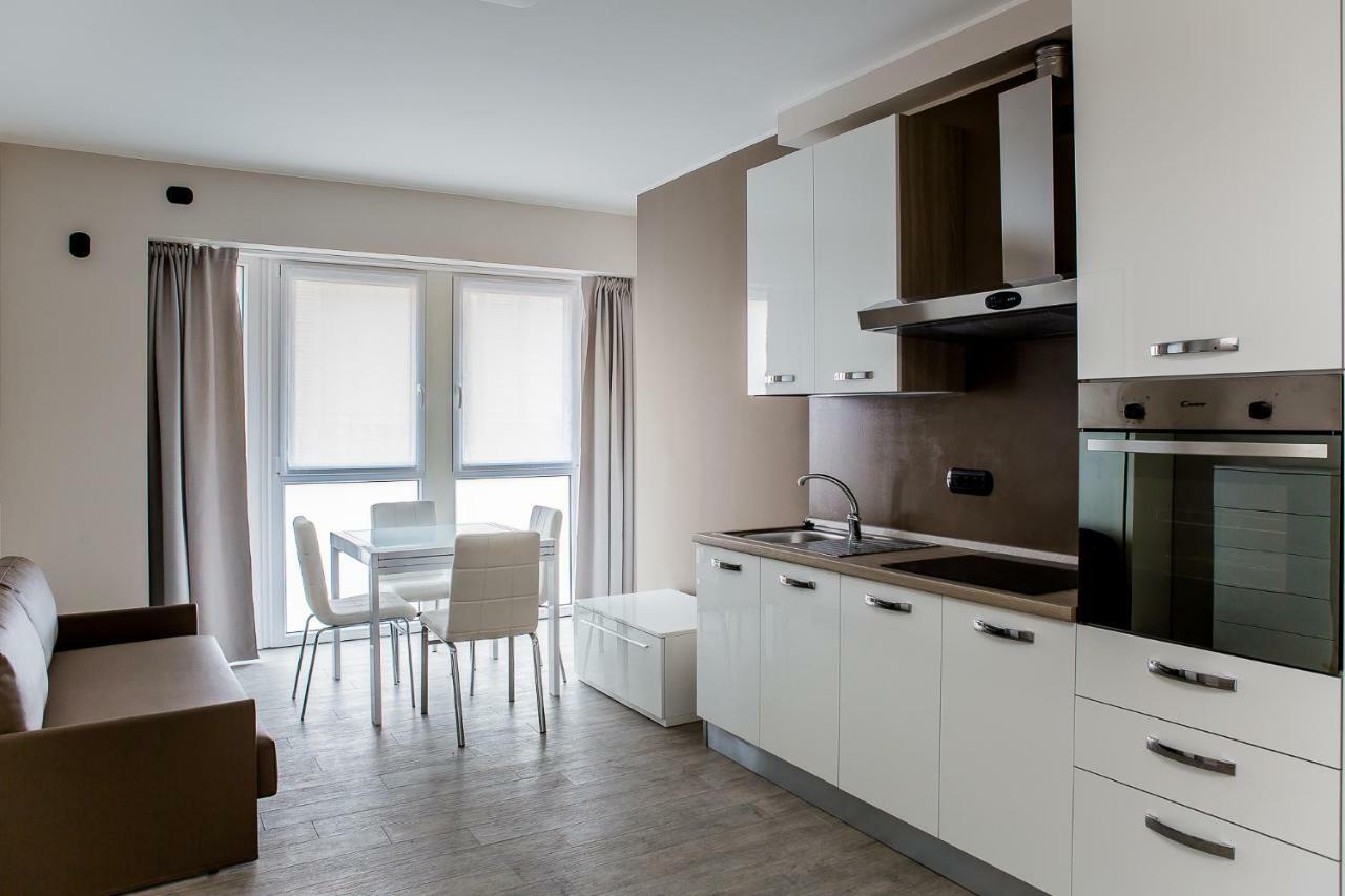 Lake Como Apartments Lecco Exteriér fotografie
